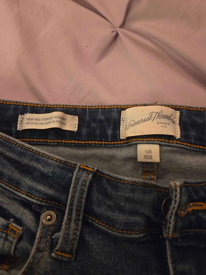 Women's Jeans: Sizes 6, 8, 10 - photo 4