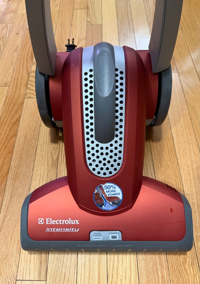 Electrolux Intensity Upright Vacuum - photo 3