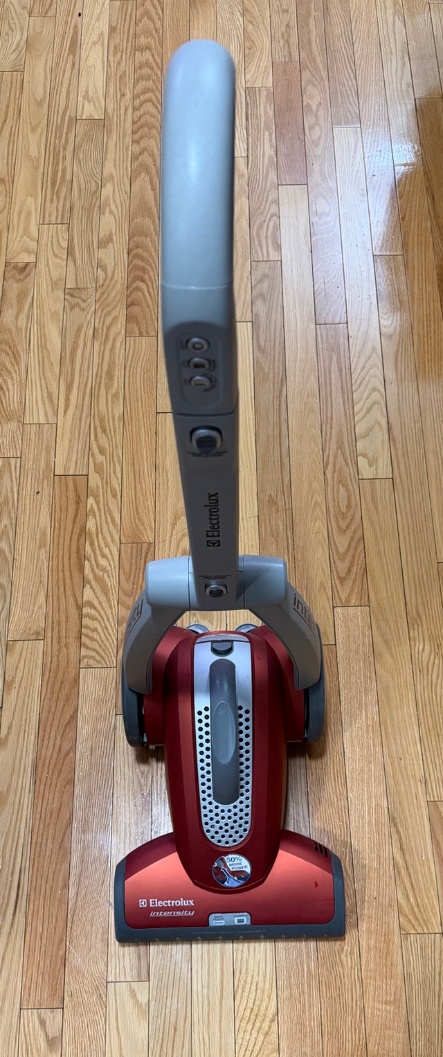 Electrolux Intensity Upright Vacuum - photo 4