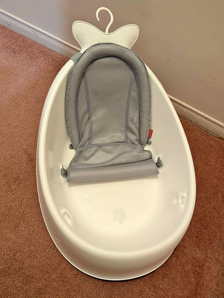 Skip Hop Moby Smart Sling 3-Stage Bathtub