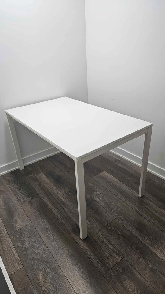 IKEA VIHALS Table | White | Excellent Condition - photo 3