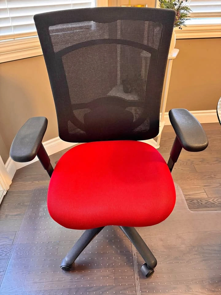 NEW Ergonomic Office Chair