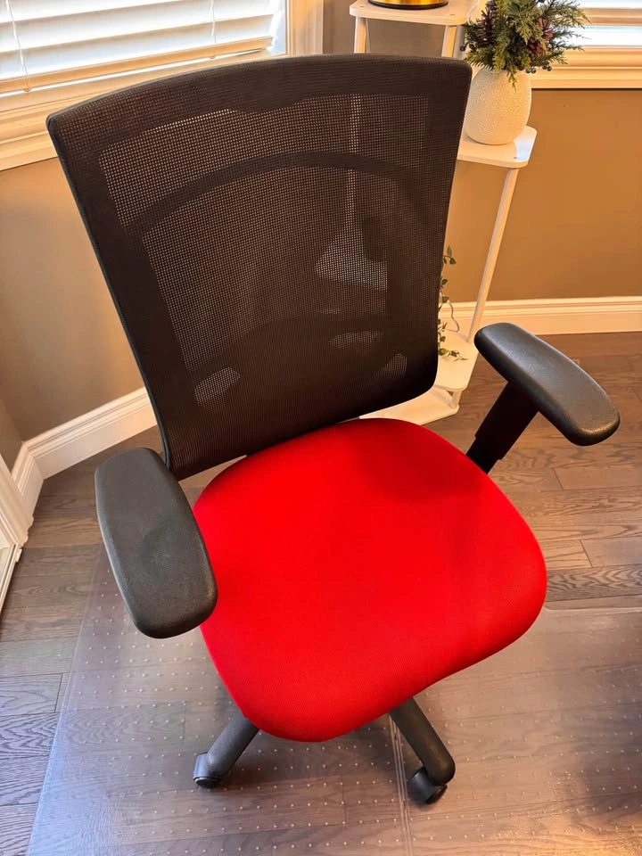NEW Ergonomic Office Chair - photo 2