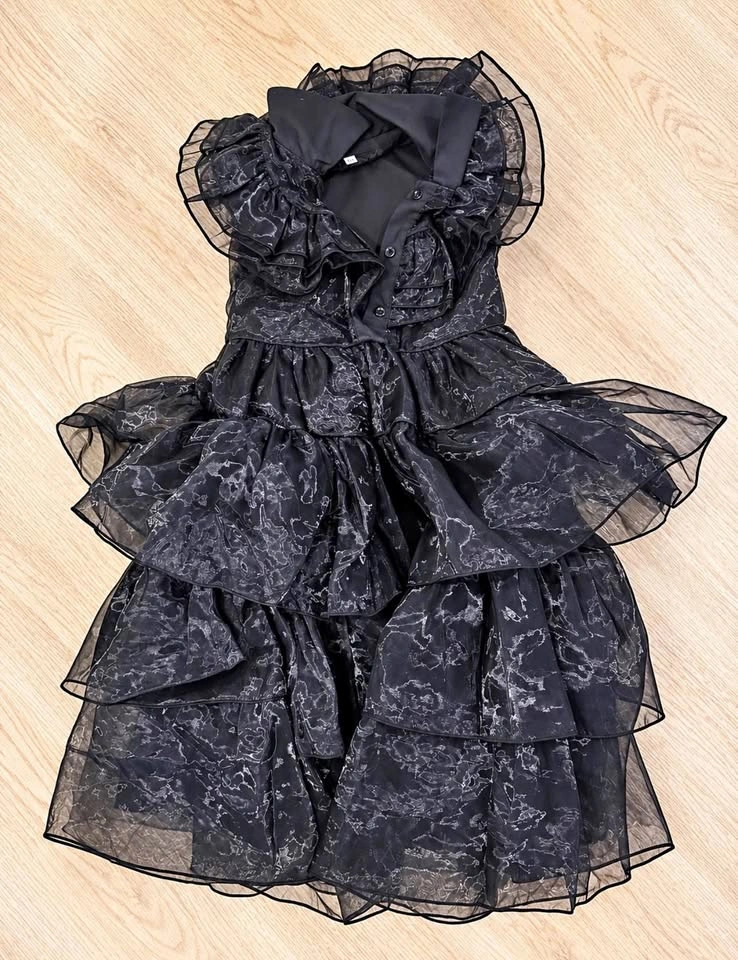 Girls Black dress/ Wednesday Adam’s size 4t