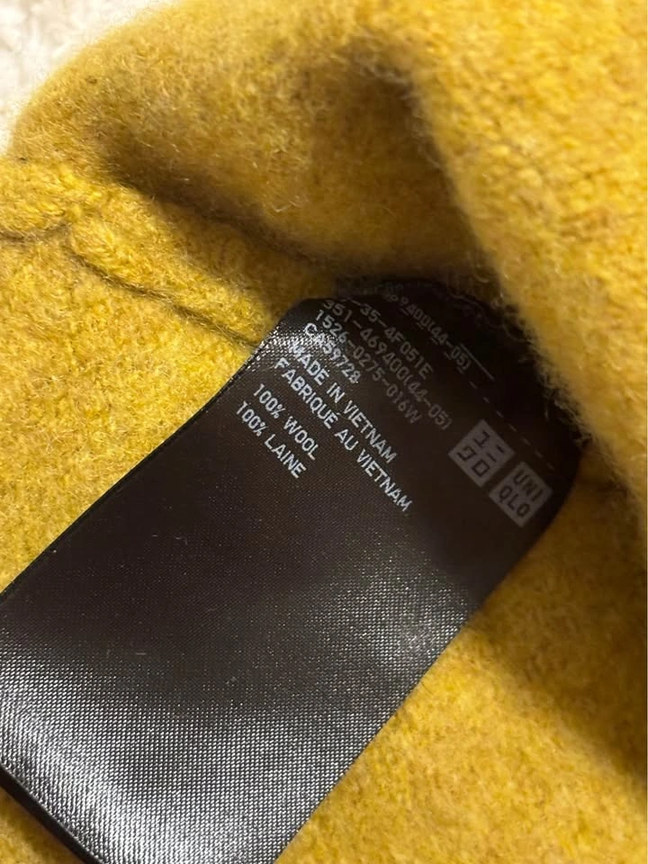 Uniqlo Mustard Sweatshirt - Size Small - photo 3
