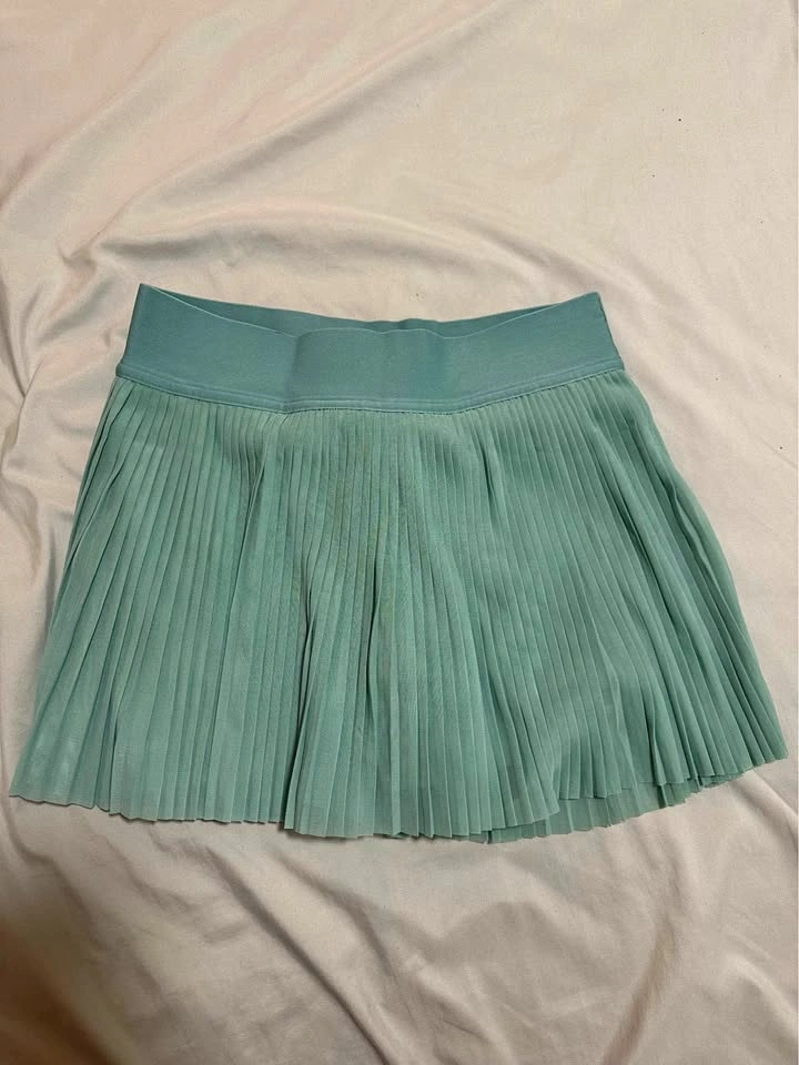 lululemon skirt