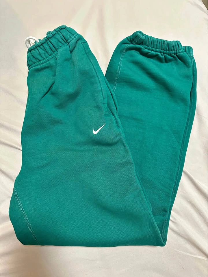 Nike Sweatpants