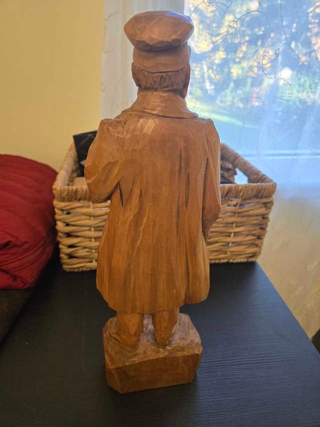 Roger Bourgault Wood Carving Sculpture - photo 2