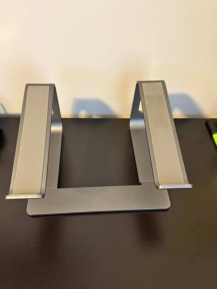 Aluminum Laptop Stand Riser (Like New)