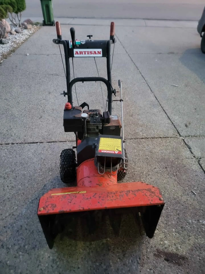 Artisan 5 HP Snow Blower – Ready for Winter! - photo 2