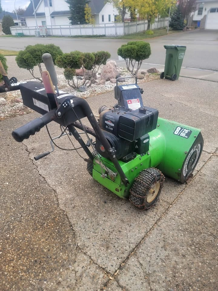 8 HP 26" 2-Stage Snow Blower – Heavy-Duty - photo 2