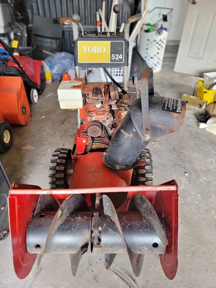 Toro 524 5 HP Snowblower – Ready for Winter