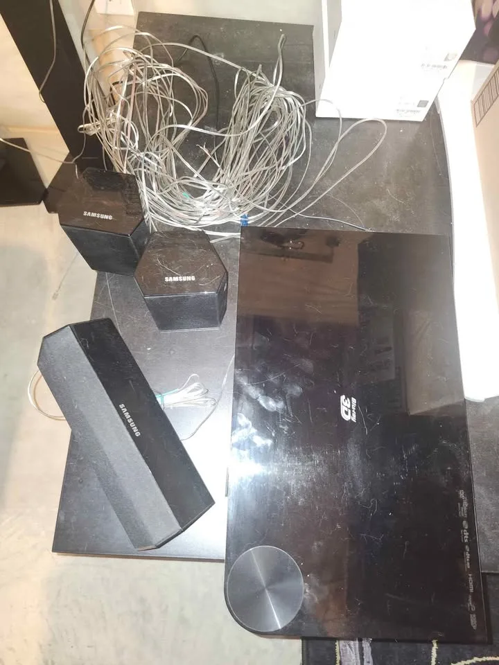 Samsung surround sound system image indicator(3)