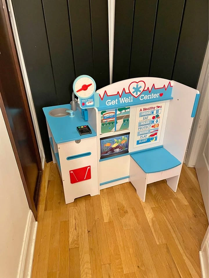 Melissa & Doug Wooden Get Well Doctor Activity Center