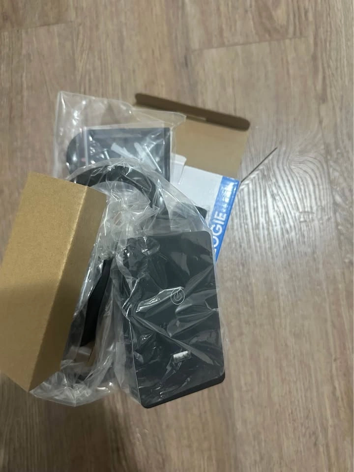 Flexible LED Wall Reading Light - photo 4