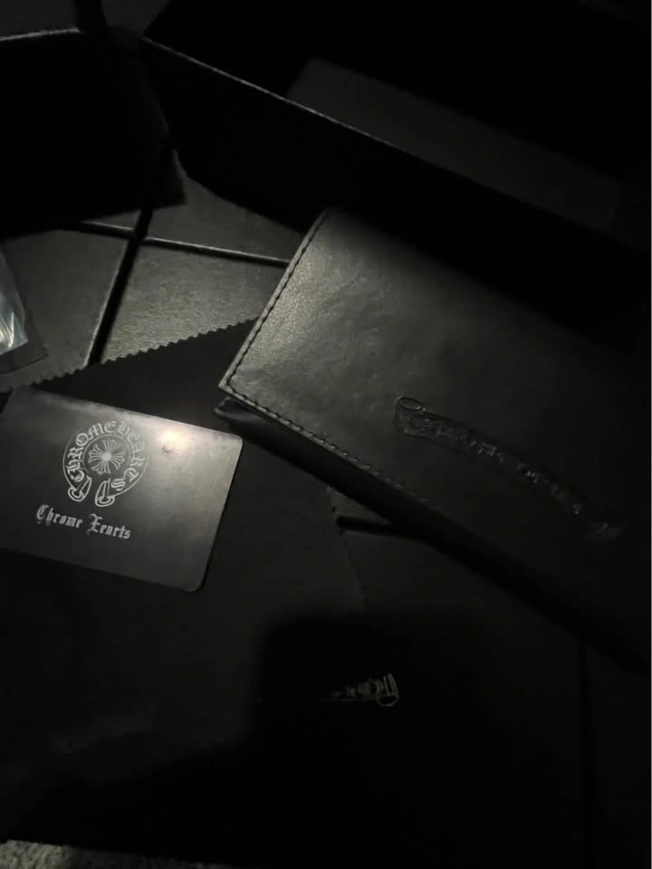 Branded Glasses with Bluelight Lens - Black & Clear Frames - photo 2