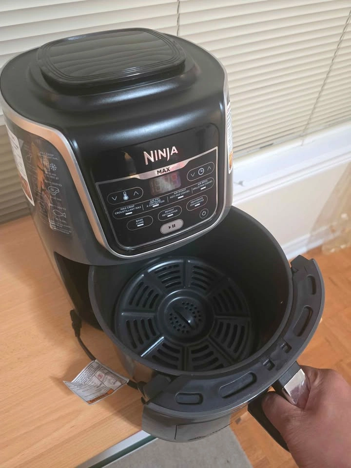 Ninja Air Fryer Max XL - photo 3
