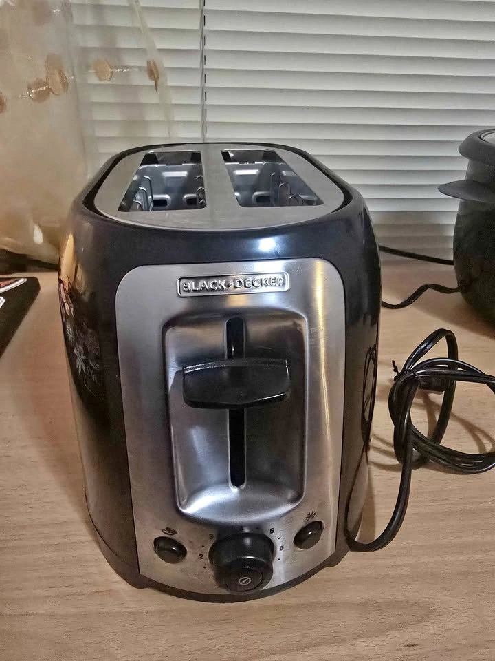Rice cooker, Toaster, E.Kettle (TAKE ALL)