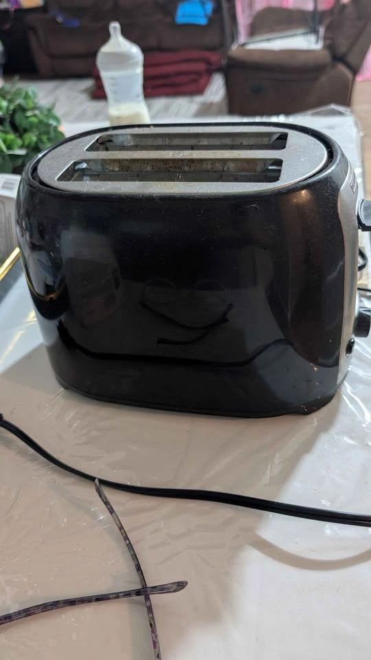 Black+Decker 2-Slice Toaster - photo 3