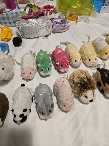 Huge Vintage Zhu Zhu Pets Lot with Accessories and Playsets - photo 5