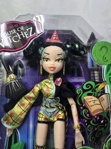 Bratz Bratzillaz Back to Magic Victoria Antique Doll 2013 - photo 4