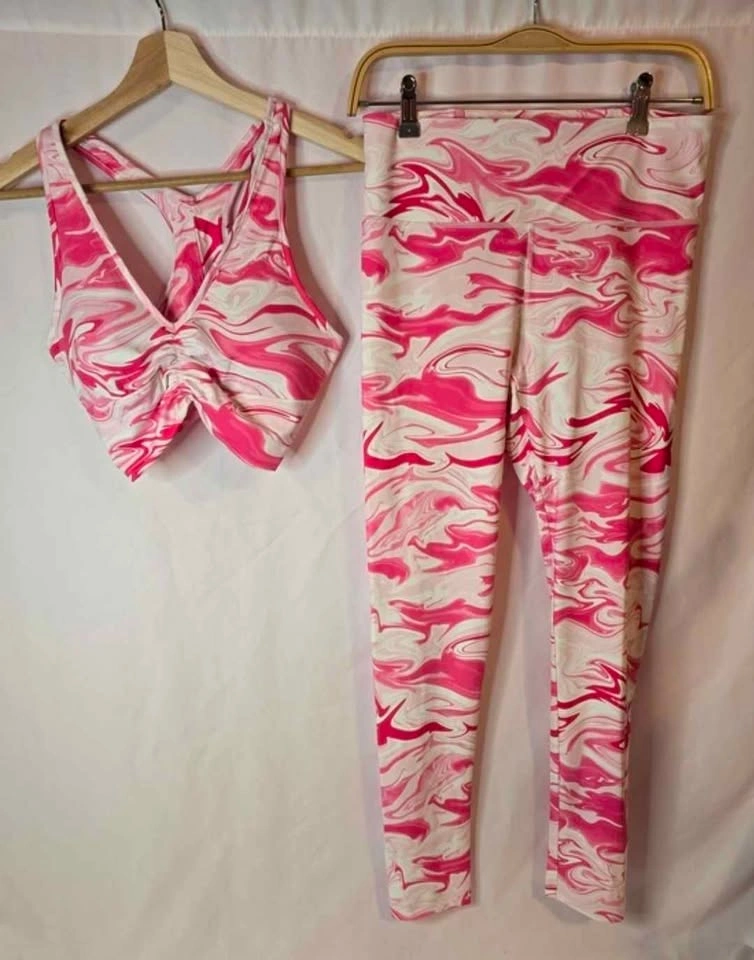 Womens Matching sets- Medium/Large Cute trendy clothing lot - photo 3