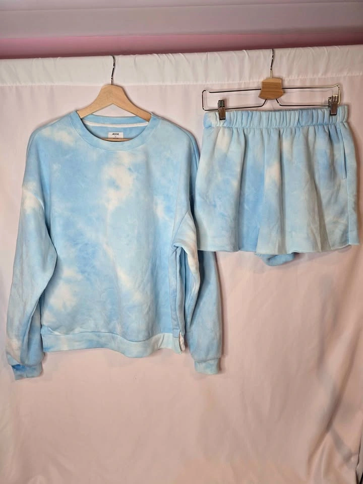 Womens Matching sets- Medium/Large Cute trendy clothing lot - photo 4