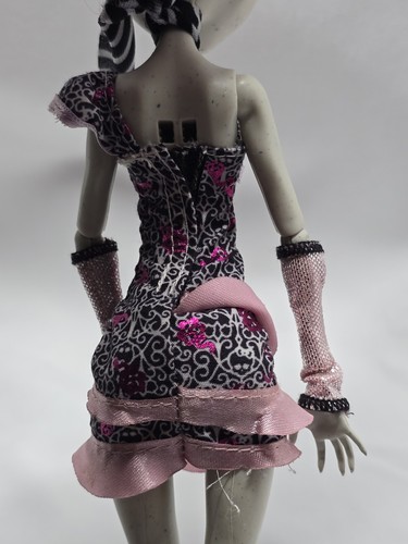 Rochelle Goyle Monster High Doll Ghoul's Night Out 2013 - photo 5