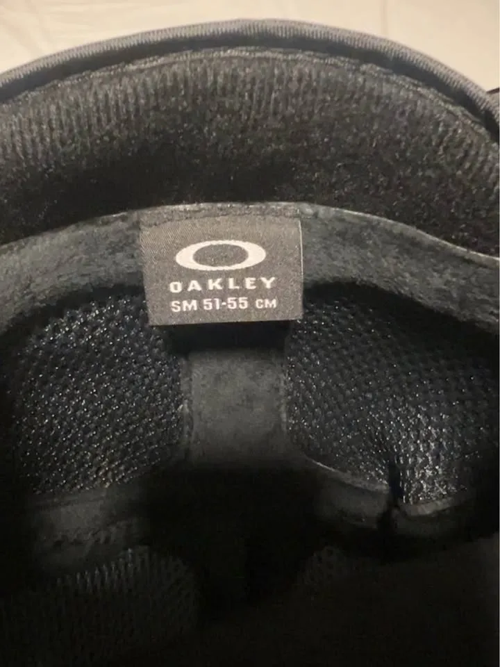 Oakley MOD5 Snow Helmet image indicator(4)