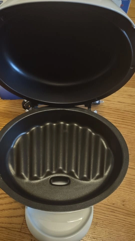 George Foreman Contact Roasting Machine – Unused - photo 2