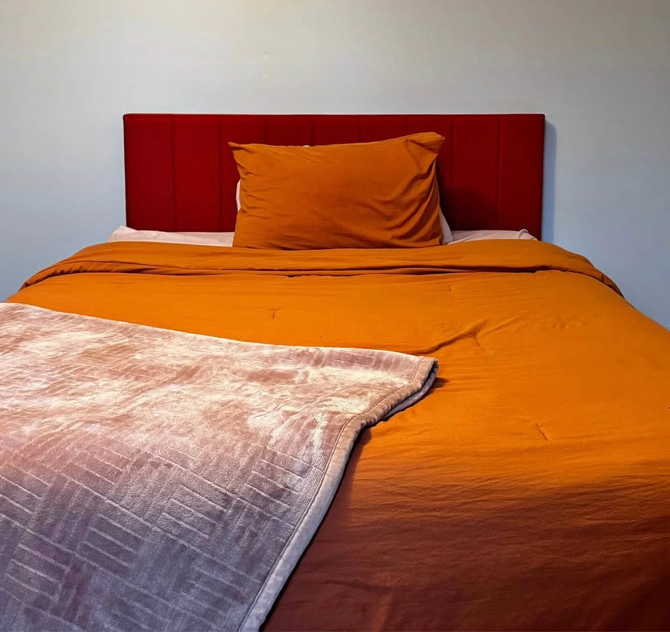 Bed frame + Mattress