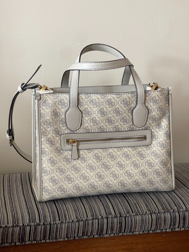 GUESS Izzy Double Compartment Tote – Never Used – $100 - photo 3