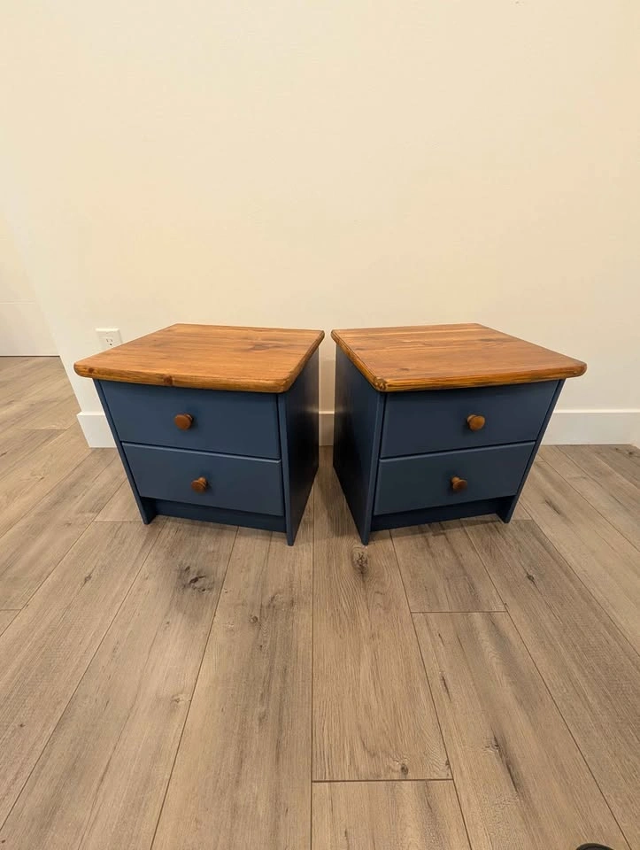 Refurbished Pine Wood Side Tables - photo 4