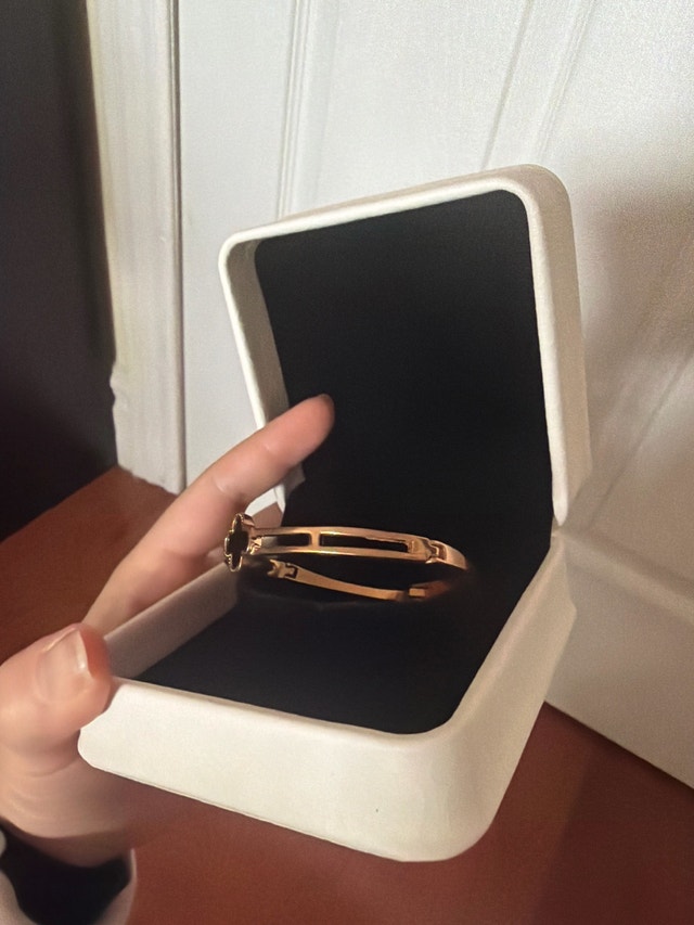 Clover Bangle Bracelet - photo 2