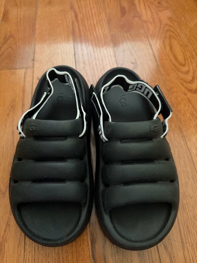 UGG Sport Yeah Sandals