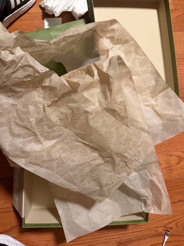 Gucci Shoe Box and Paper Bag - photo 5