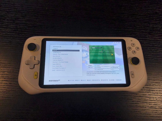 Logitech G cloud gaming handheld with case - photo 2
