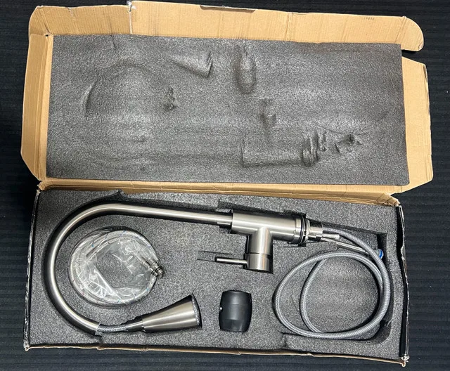 Stainless Steel Kitchen Faucet image indicator(2)