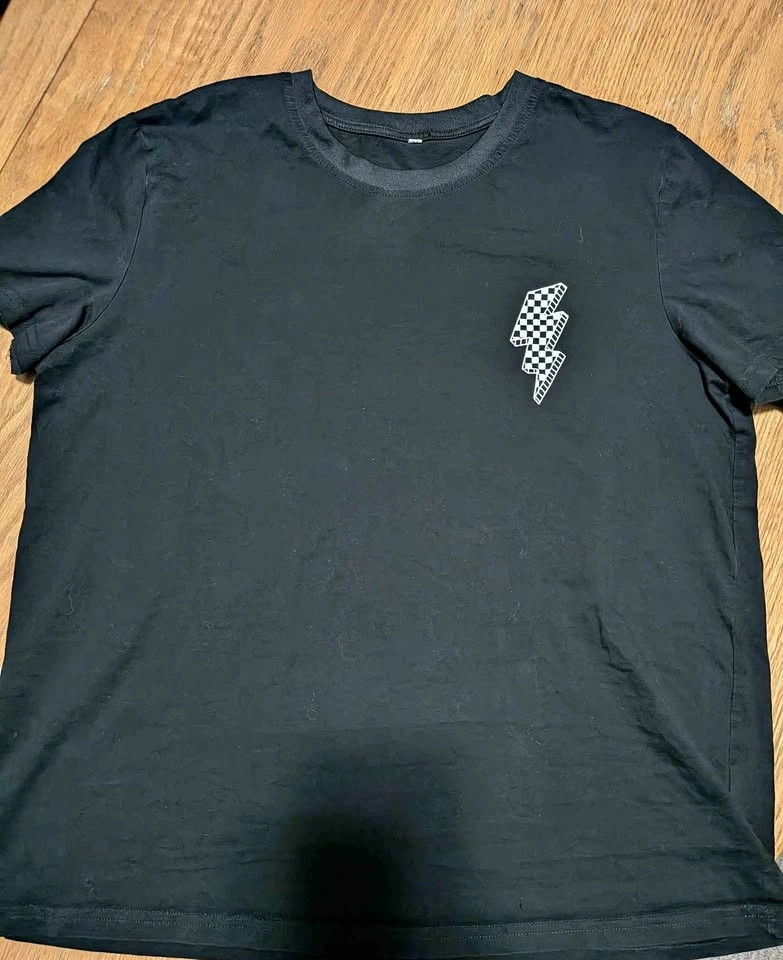 " Elder Emo" T-shirt (medium)