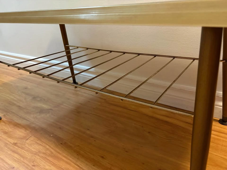 Stylish Retro 1960s Mid-Century Coffee Table with Shelf - photo 3