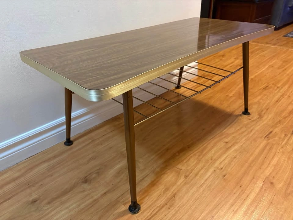 Stylish Retro 1960s Mid-Century Coffee Table with Shelf - photo 5