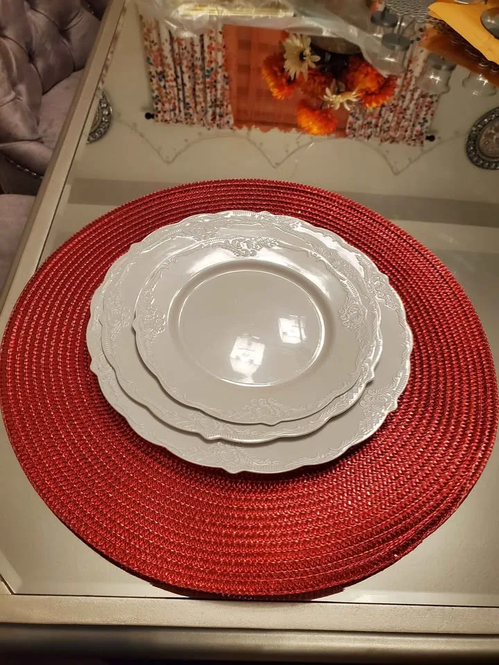 METALLIC RED PLACEMATS image indicator(3)