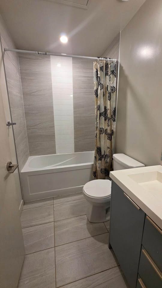 1 Bed 1 Bath - Apartment - photo 3