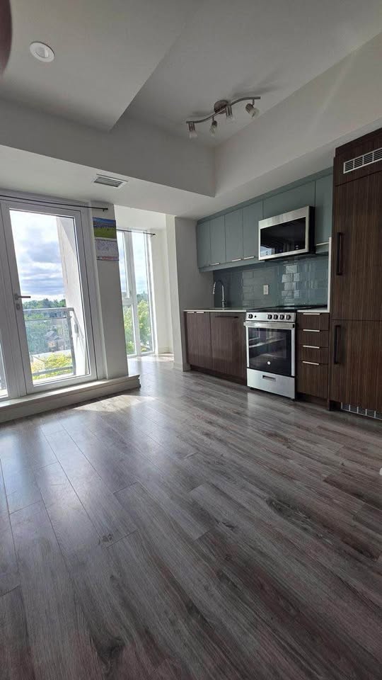 1 Bed 1 Bath - Apartment - photo 5