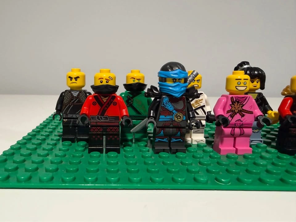 Lego Ninjago Minifigure Lot - photo 2