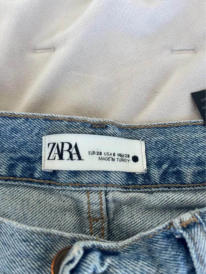 Straight Cut Mid-Rise Zara Jeans Size 6 - photo 4