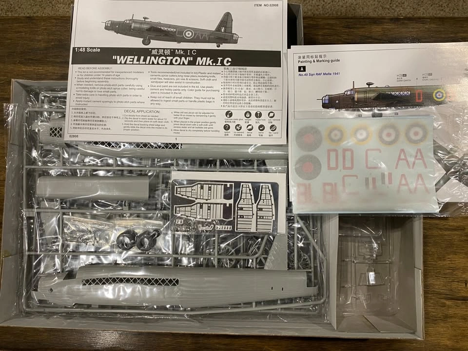 1/48 Wellington Mk. IC Model Aircraft Kit - photo 2