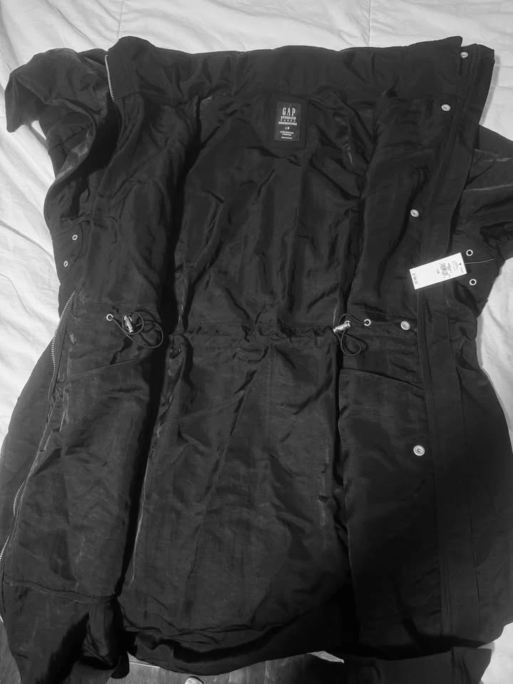 Unworn gap oversized nylon parka jacket size large - photo 2