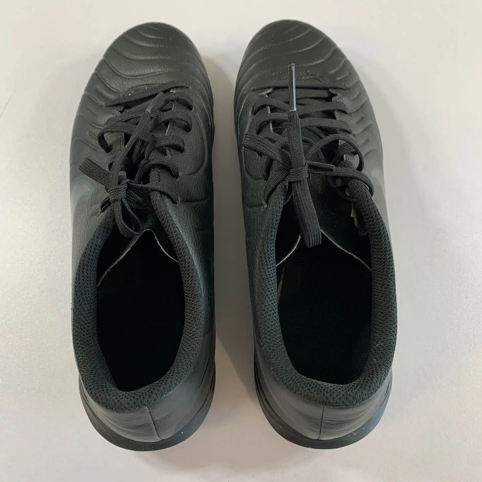 Nike Soccer Shoes 8.5 - photo 4
