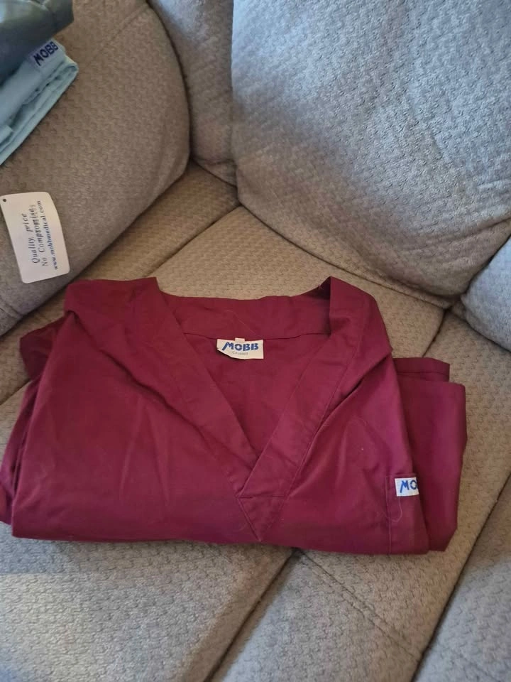 MOBB Medical Scrubs - photo 4